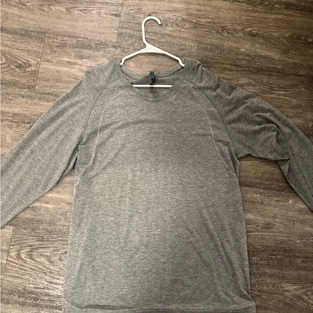 lululemon athletica Gray Long Sleeve Tee
